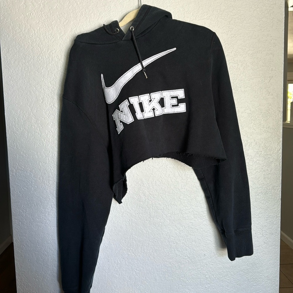 Vintage Nike cropped hoodie